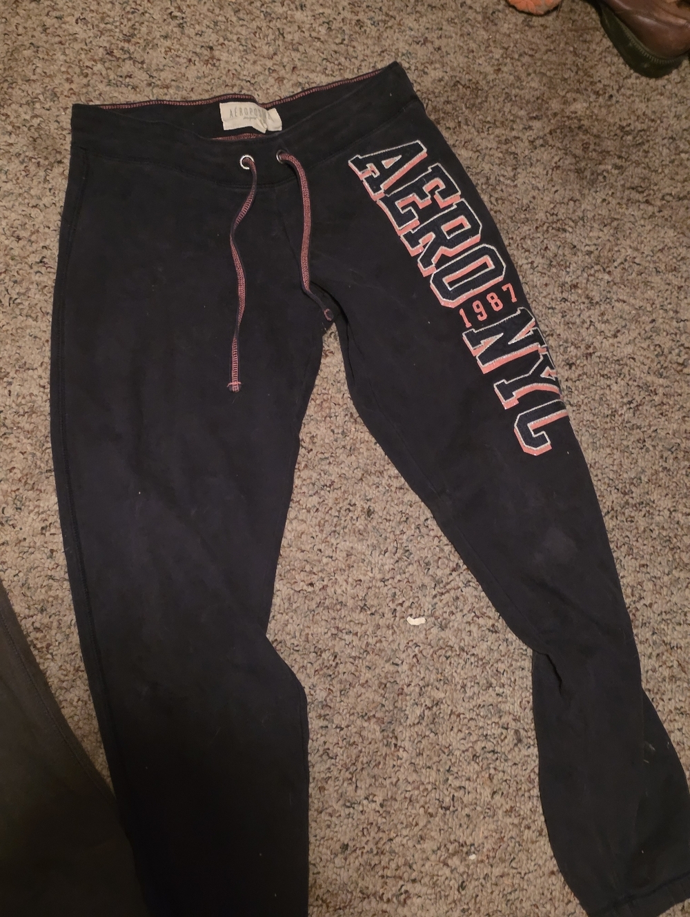 2 Aeropostale Girls Black Jogger Pants with Purple and Coral Logo - Picture 8 of 11